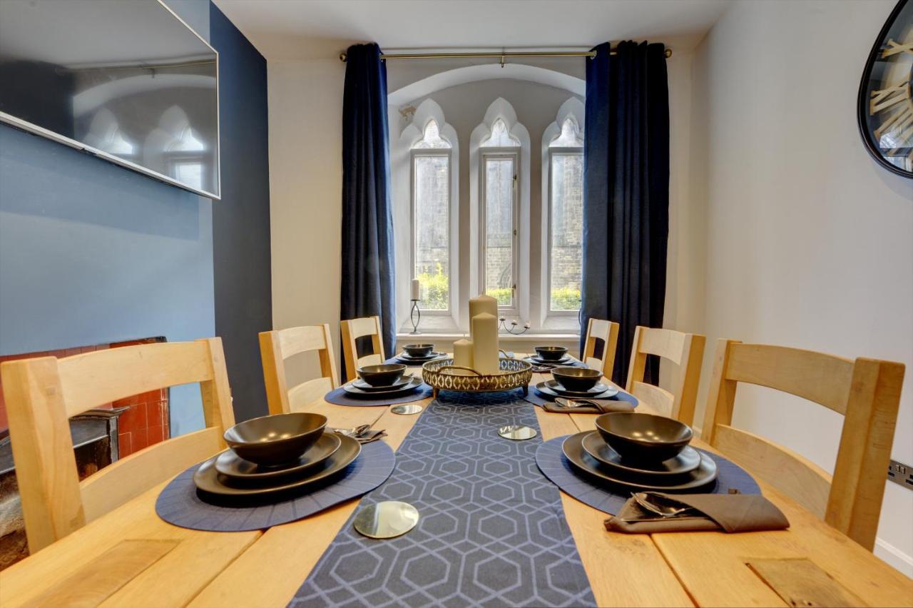 The Old Vicarage - Secure Parking, Fast Wifi, Garden Villa Leeds  Bagian luar foto