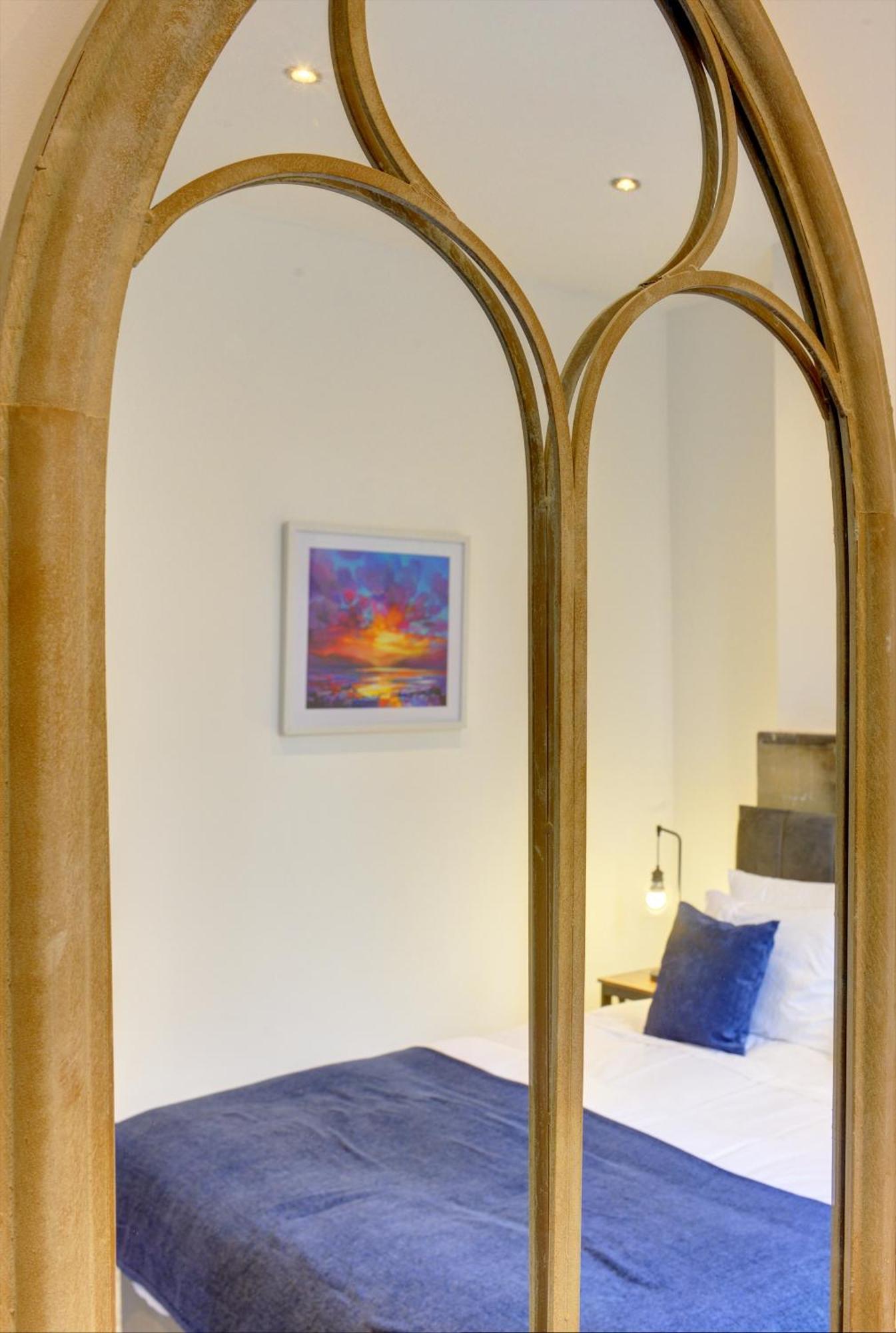 The Old Vicarage - Secure Parking, Fast Wifi, Garden Villa Leeds  Bagian luar foto
