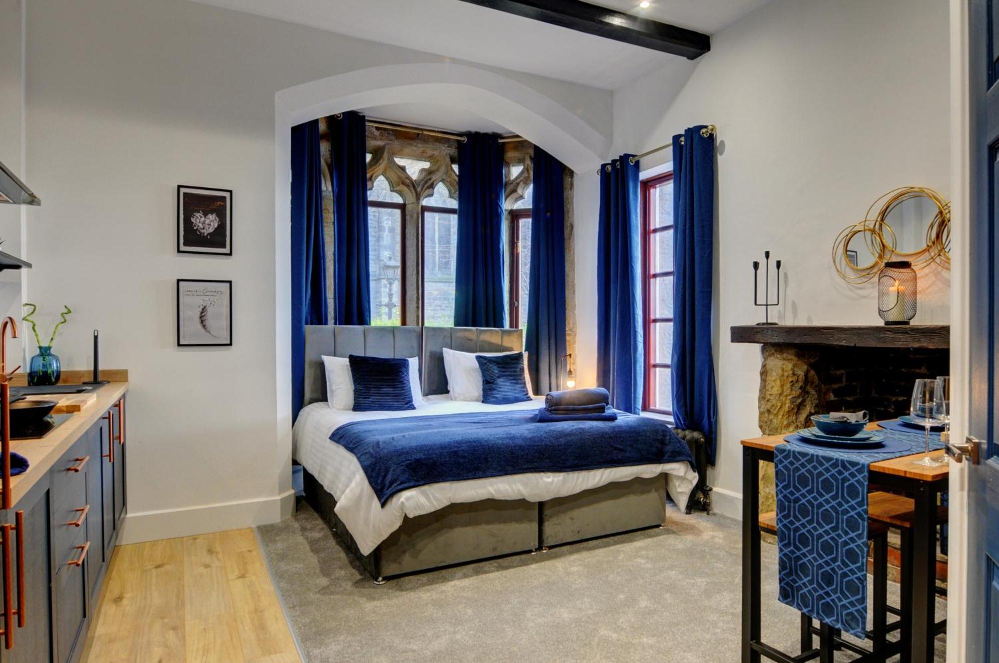 The Old Vicarage - Secure Parking, Fast Wifi, Garden Villa Leeds  Bagian luar foto
