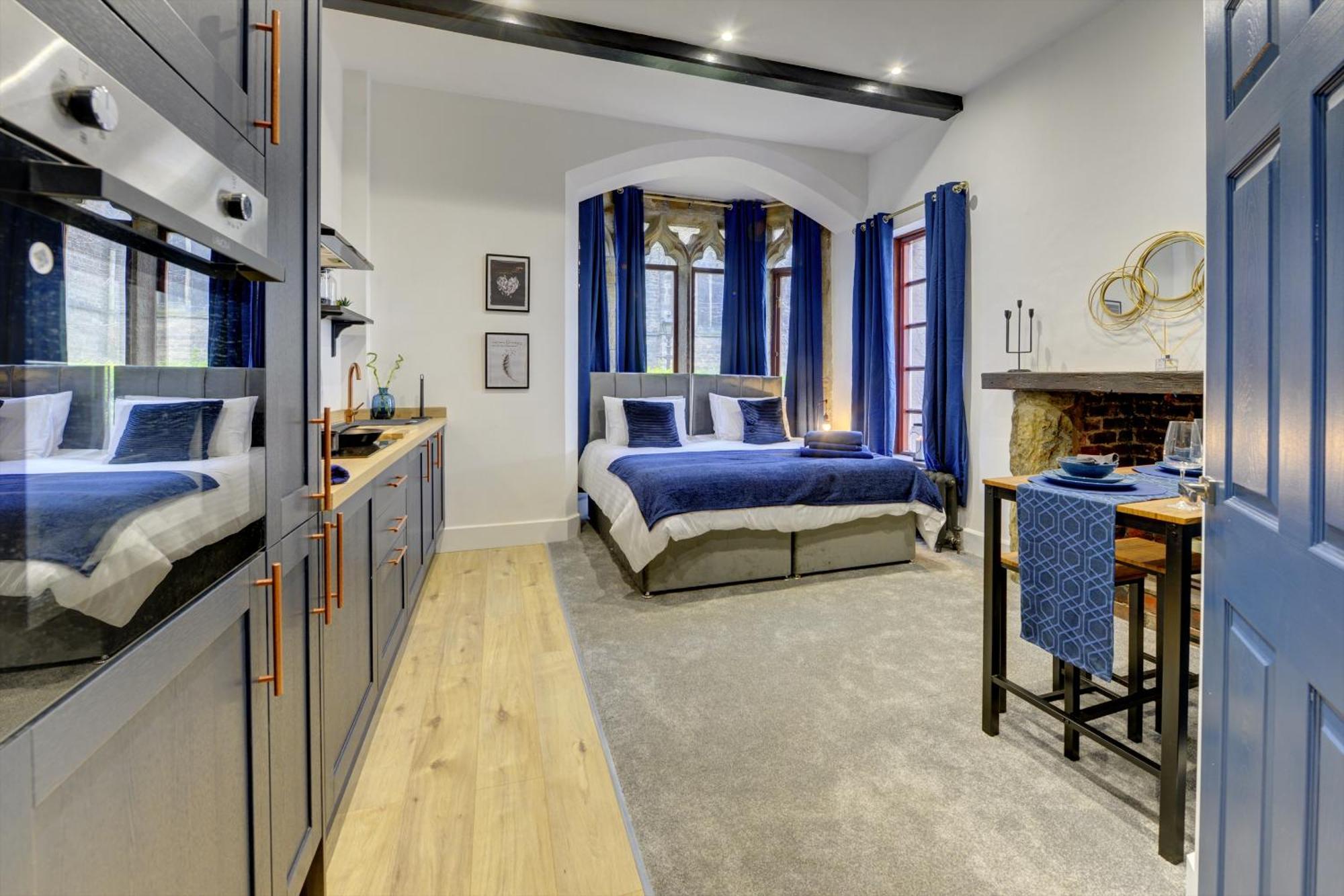 The Old Vicarage - Secure Parking, Fast Wifi, Garden Villa Leeds  Bagian luar foto