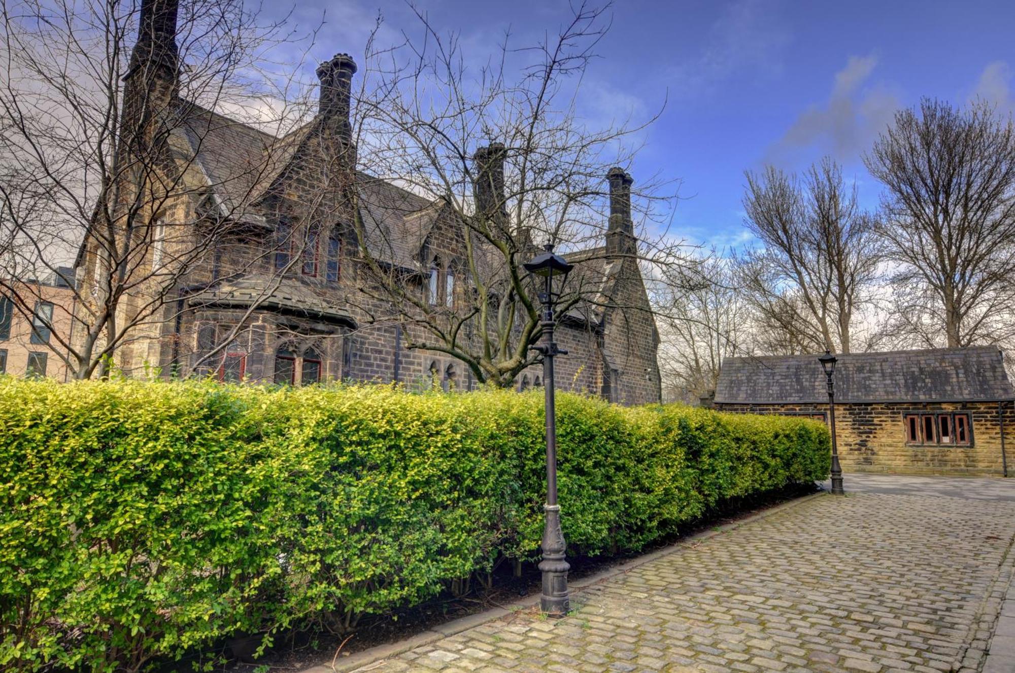 The Old Vicarage - Secure Parking, Fast Wifi, Garden Villa Leeds  Bagian luar foto