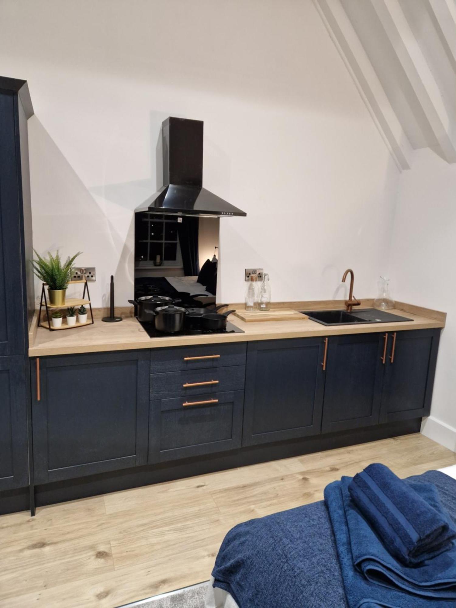The Old Vicarage - Secure Parking, Fast Wifi, Garden Villa Leeds  Bagian luar foto