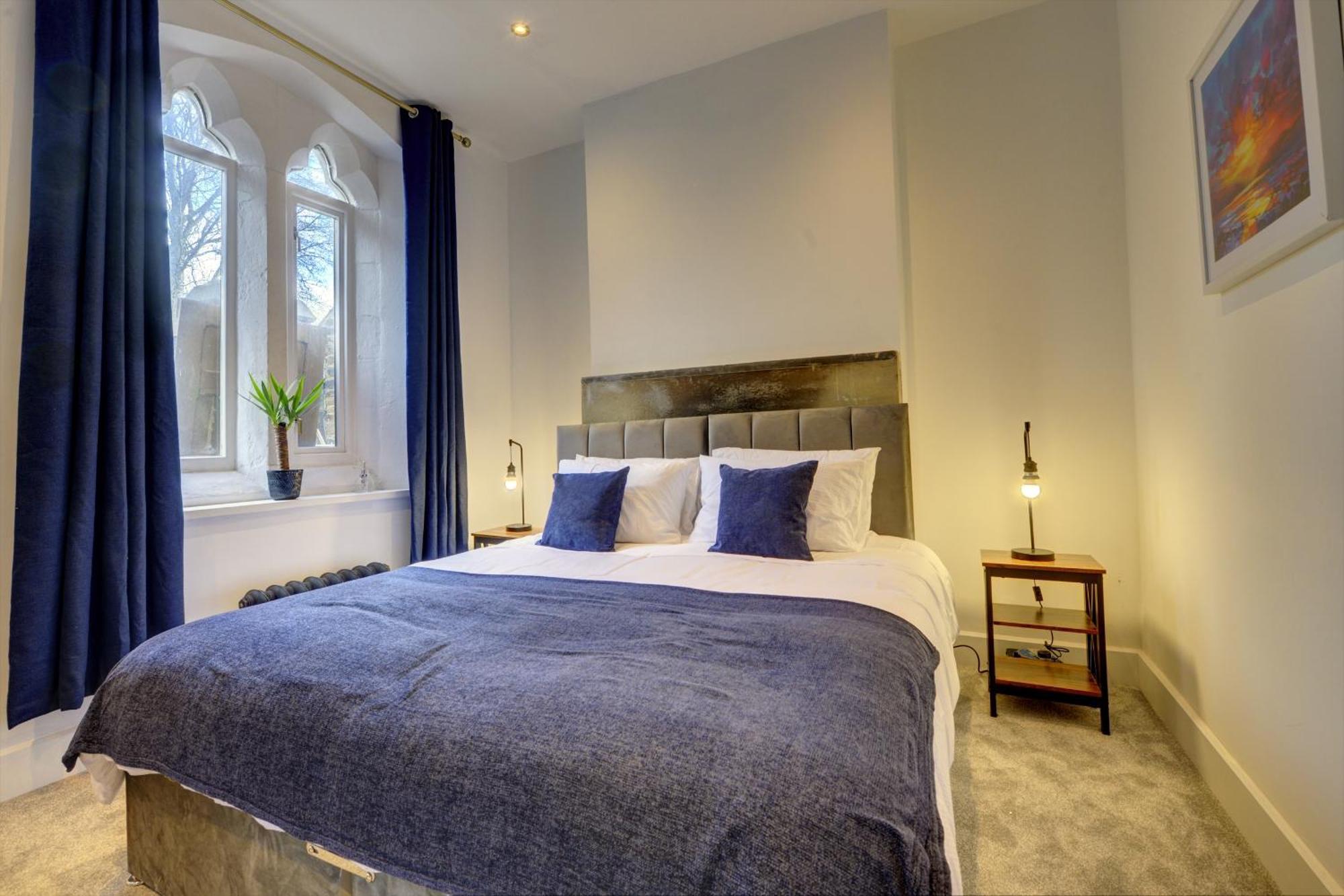 The Old Vicarage - Secure Parking, Fast Wifi, Garden Villa Leeds  Bagian luar foto